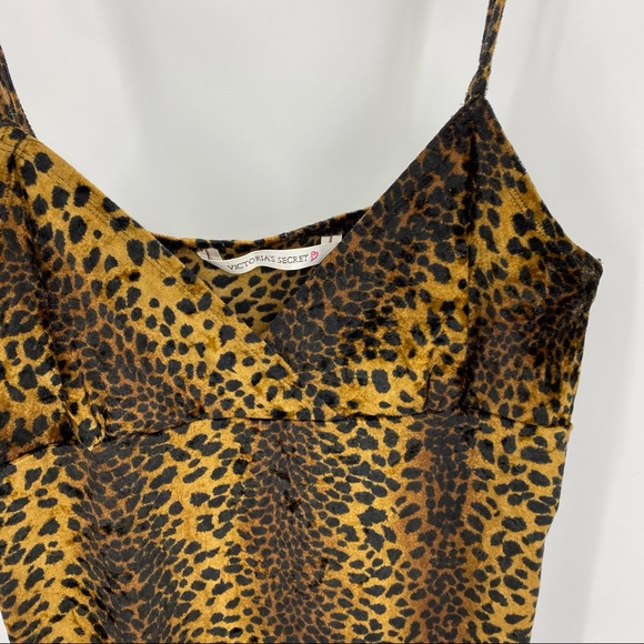 Victoria's Secret Leopard Slip Large - Picture 2 of 7